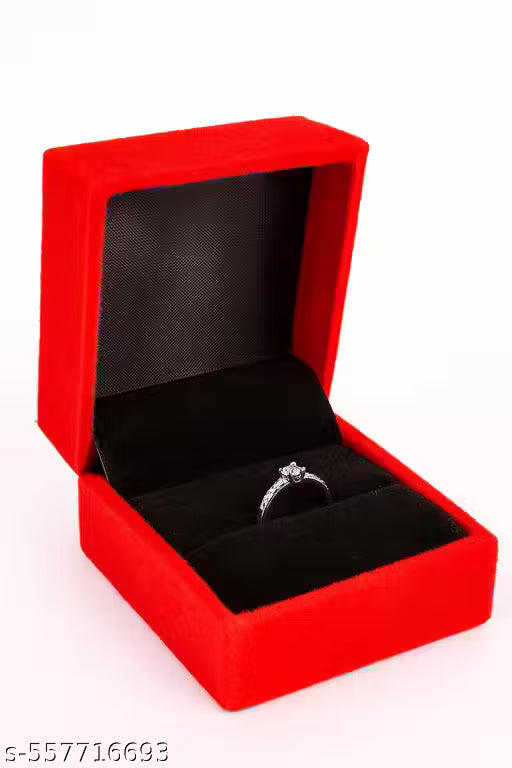 WOMEN TRENDING CLASSIC RING